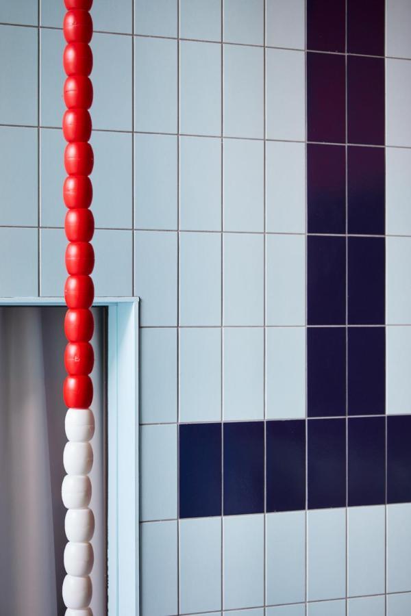 Hotel Not Hotel Rotterdam Extérieur photo