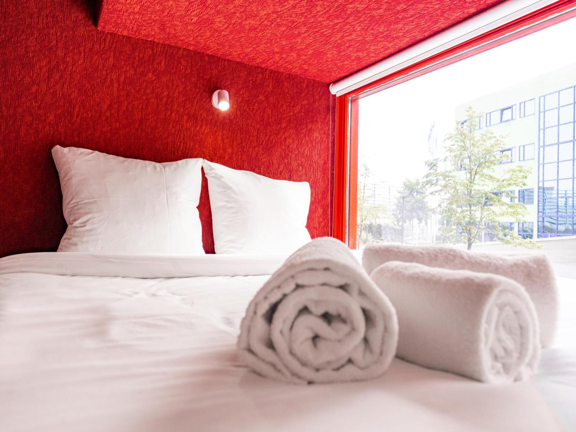 Hotel Not Hotel Rotterdam Extérieur photo
